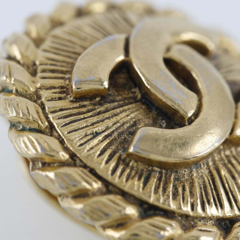 CHANEL Authentic Gold Earrings - Picture 5 of 9